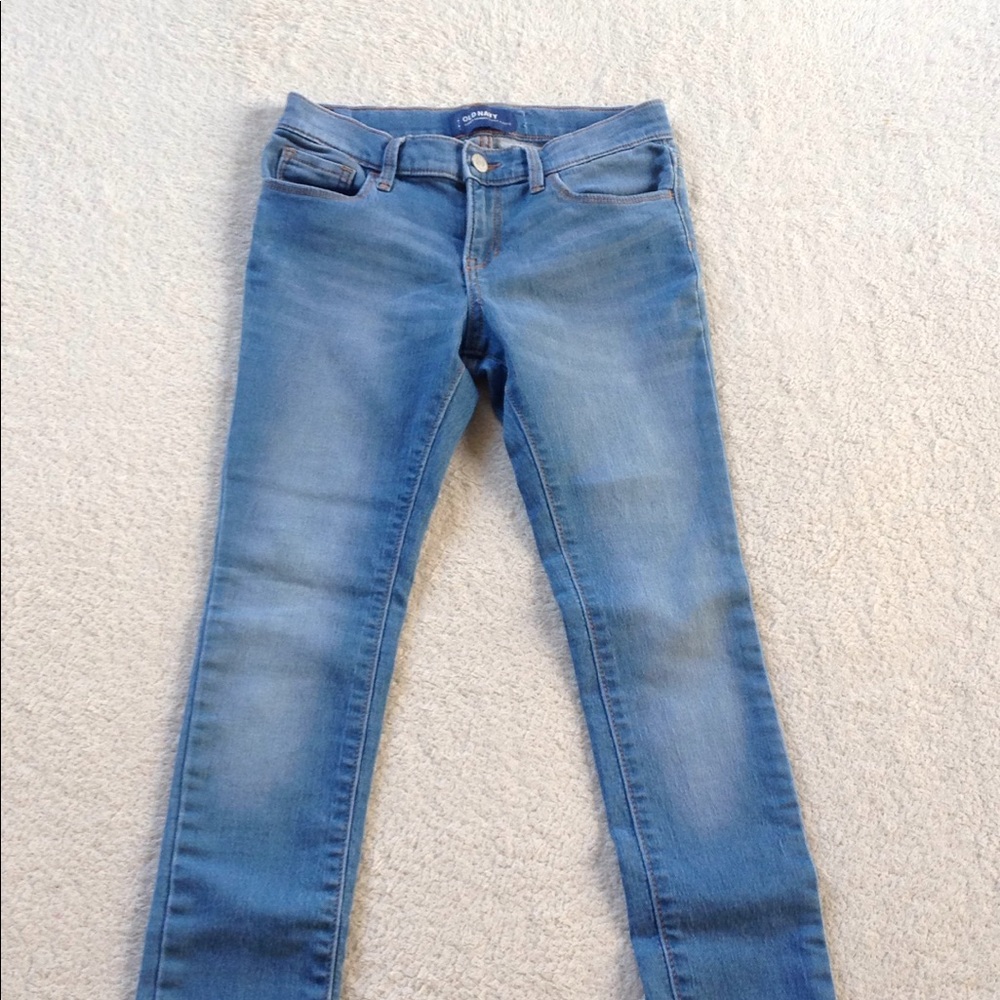 Girls Old Navy skinny jeans.